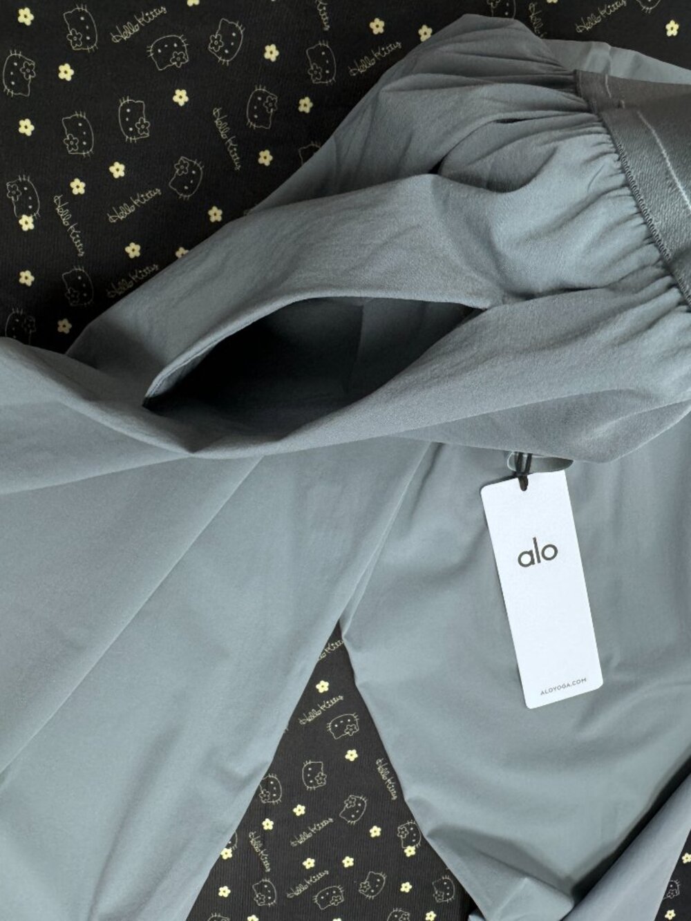 NWT Alo Yoga Steel Grey Trouser Regular 30" 🤩 Sleek Comfort Pants | Active Chic - Picture 5 of 8